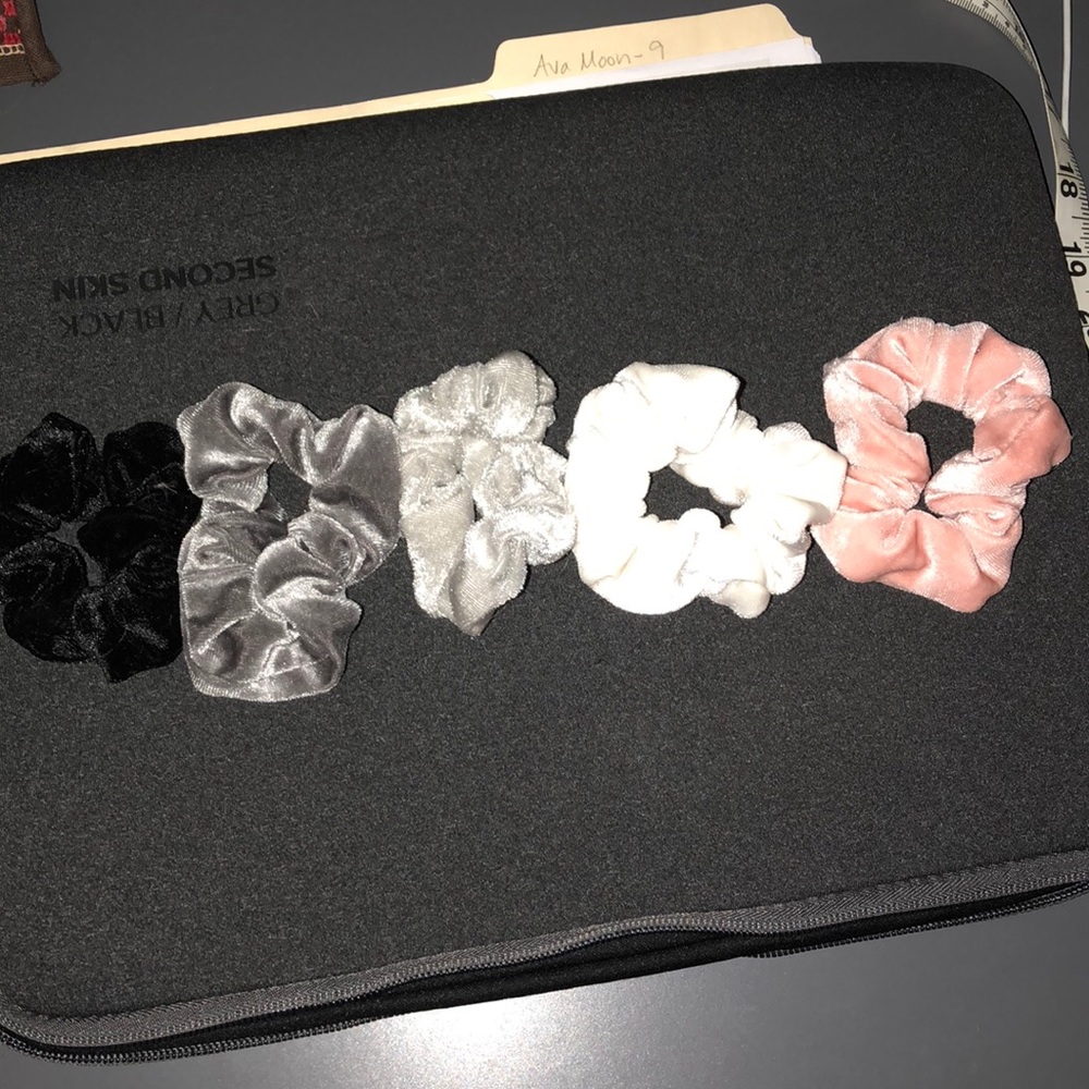 Velvet Scrunchie 5 Pack